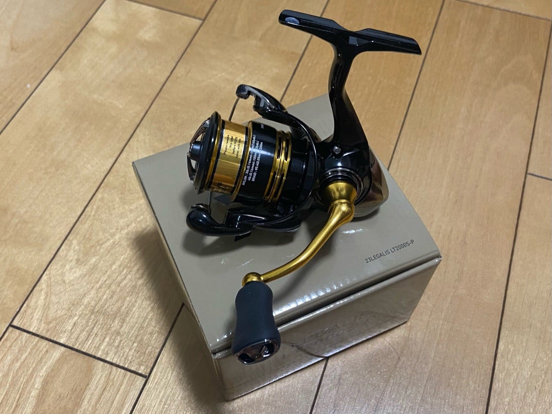 Daiwa レブロス2000 Daiwa レガリス2000 -