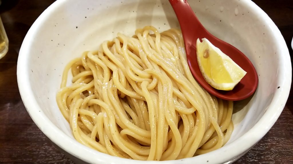 帯屋町の蔵木で梅塩ラーメン : のんびりと高知で