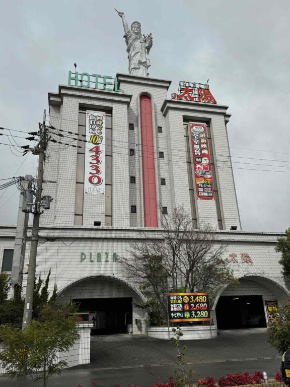 守山の琵琶湖大橋付近のラブホテル街・・・一発してましたw｜るりぼーのブログ｜トライアラーな無口なお笑い芸人 - みんカラ