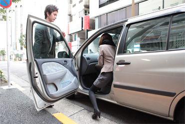 あなたの車は風俗の送迎ドライバーに向いてる？ 送迎車を車種別に徹底解説！【車持ち込みのアルバイト】 | 風俗男性求人FENIXJOB