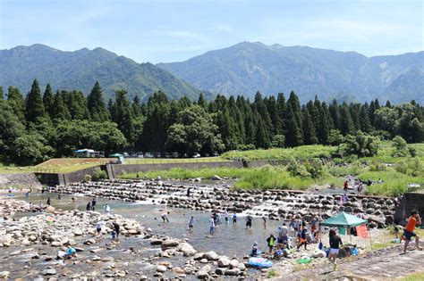 ニューハーフ、バー、飲み屋、ALIVE、金沢市、アライブ