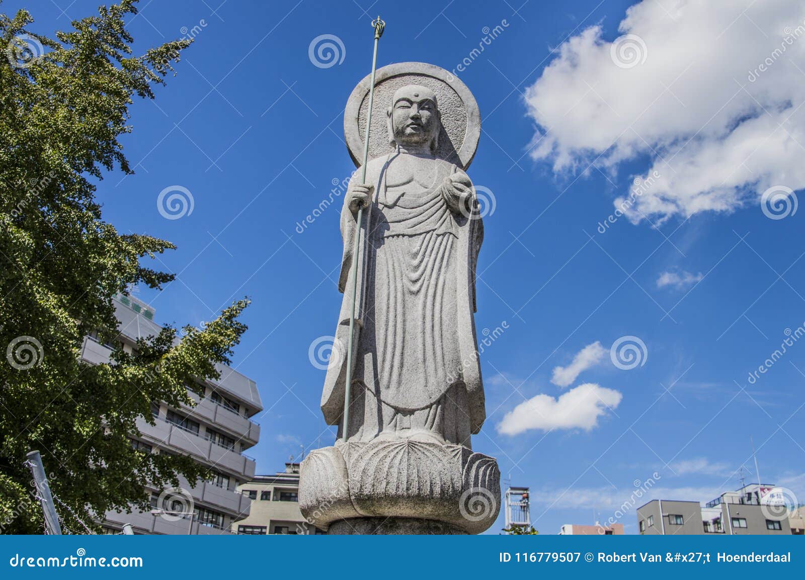 Golden buddha osaka hi-res