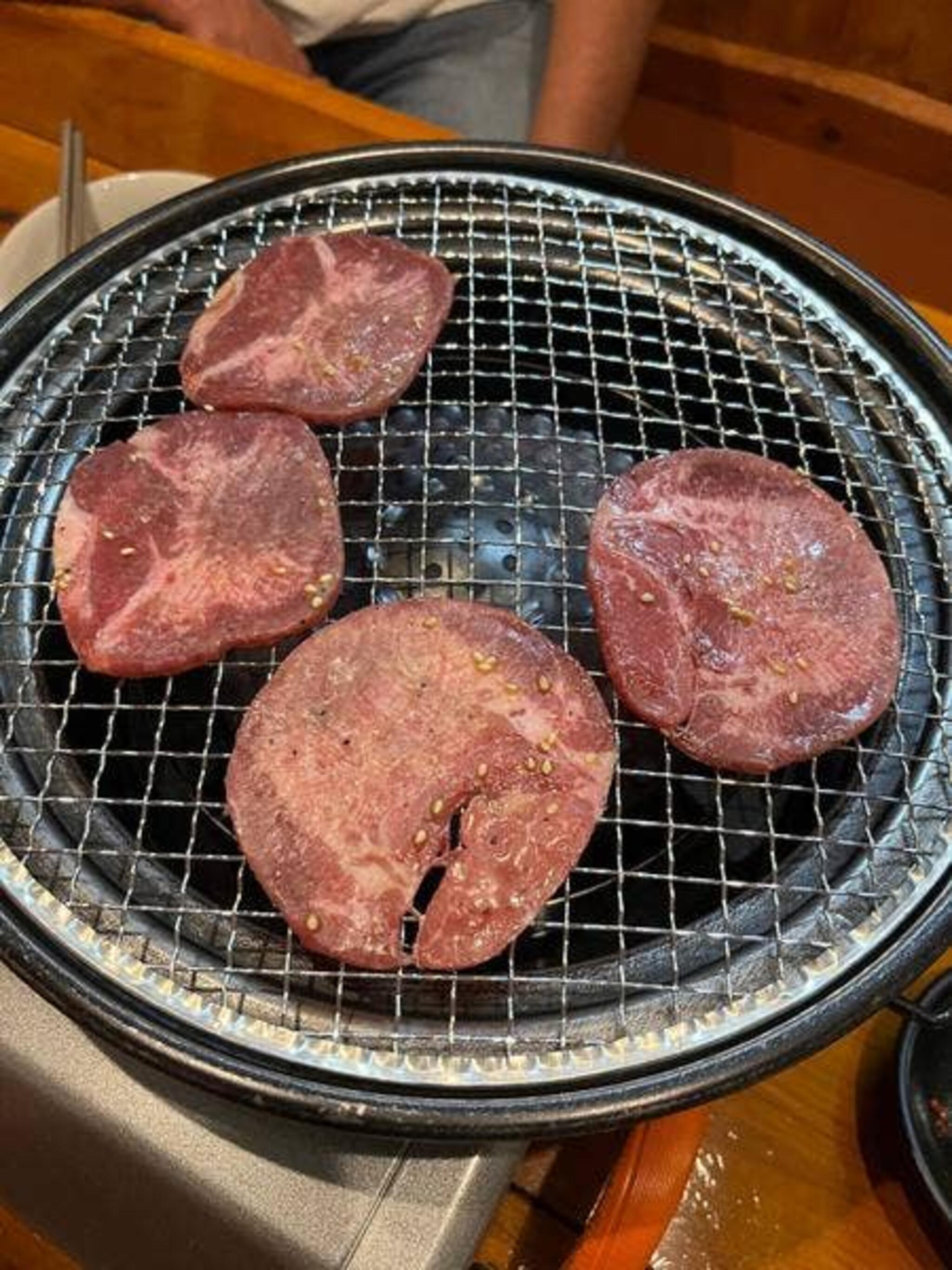 館山】 焼肉焼酎屋 栄蔵（さかぐら） |