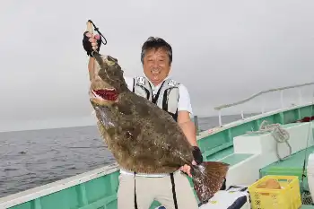 ヒラメ105cm！12匹！の釣果｜2020年8月13日｜きくしん丸（宮城/荒浜港）｜釣割