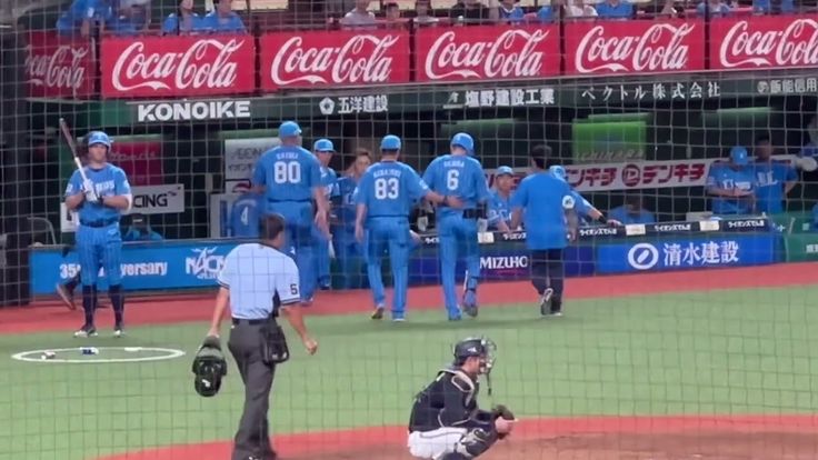 横浜ベイスターズ、森敬斗デッドボール