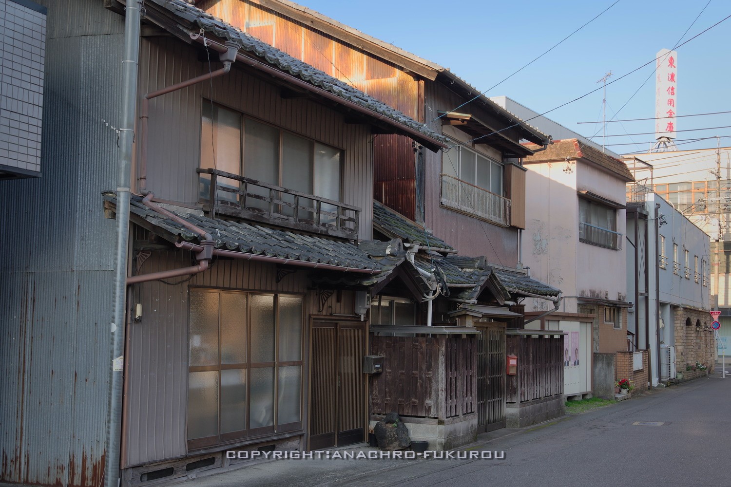 2023年に訪れた愛知県豊橋市の様子。 フィーリングカップルって出会いを提供する場なのかと思ったら、普通にピンサロなのね😊  あと、三陽荘の鑑札を撮るの忘れた！