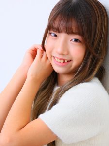 佐伯日菜子 1話ゲストのゆず・北川悠仁を「マサルくん」と呼んでいた意外な理由。ドラマ『エコエコアザラク』 | 女性自身