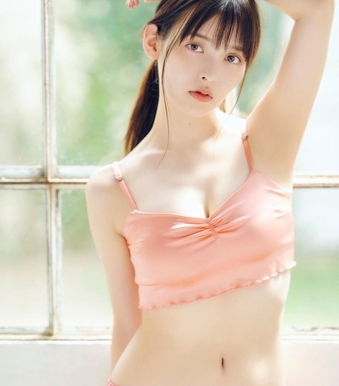 上坂すみれ エロ画像！大きな瞳に大きなおっぱい！声優の中でヤリたい女１位だなｗｗｗｗｗ