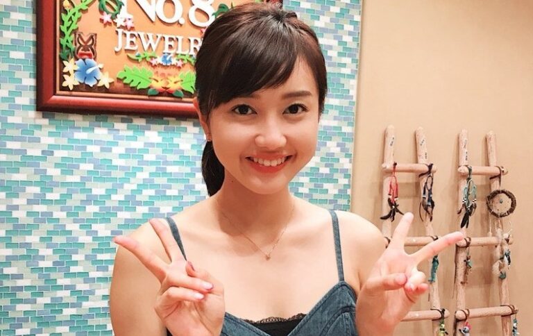 浜崎日香里アナ、ビール売り子に復帰 ミニ丈制服で201杯の売上「これは買う」「可愛すぎる」 | ENCOUNT