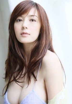 齋藤桂太郎 - 彼女綺麗な超巨乳に埋もれたくていいね。