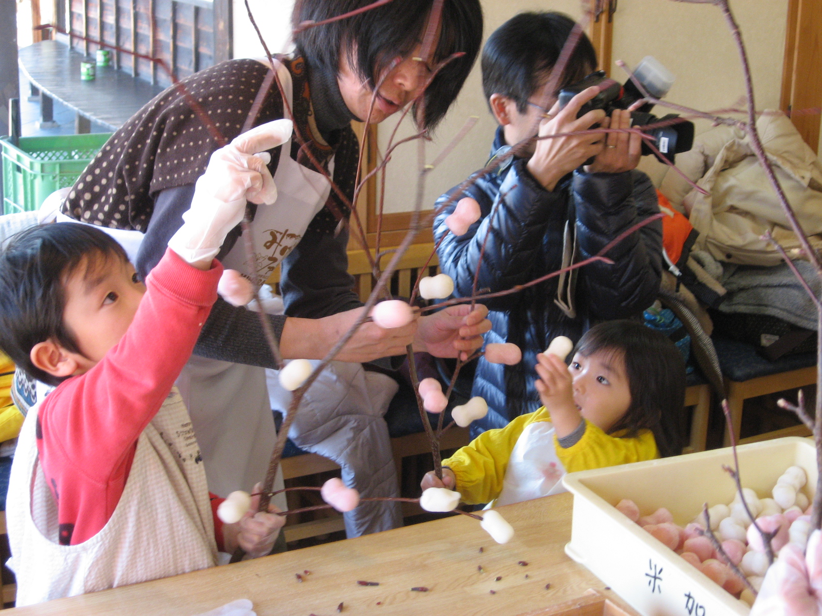 伊那市美篶笠原でまゆ玉づくり｜ニュース｜伊那谷ねっと