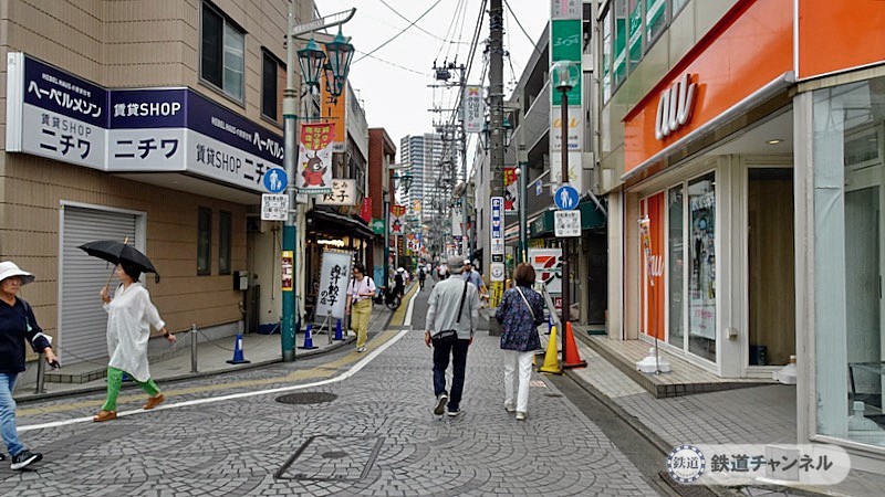 千歳烏山駅 南口のバス停の写真素材 [FYI05095857] |