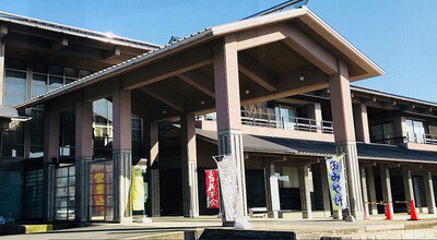 鳥海温泉「遊楽里ゆらり」公式HP｜鳥海山と日本海を眺める夕日の宿｜山形県遊佐町