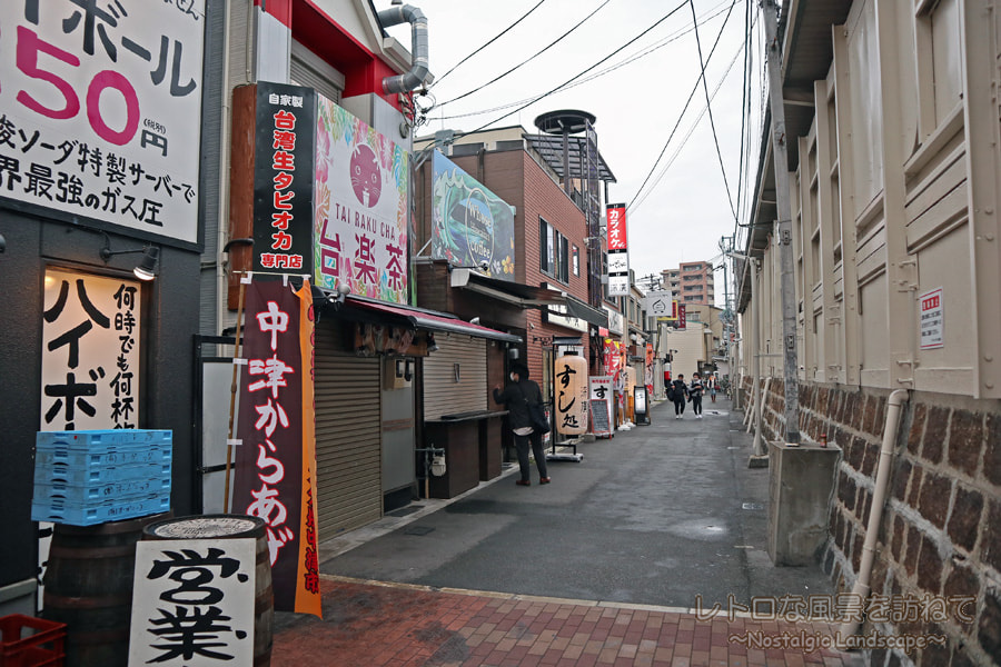 料金は20分1万1000円 飛田新地に次ぐ規模の「ちょんの間街」大阪・松島新地に起きた2つの変化とは | 文春オンライン