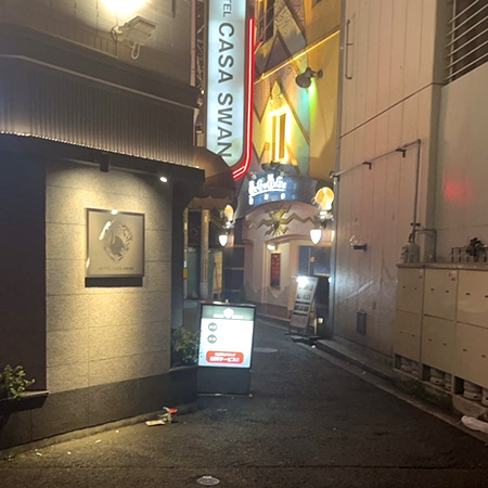 14色のペン：歌舞伎町「トー横キッズ」と「立ちんぼスポット」 [写真特集3/5] |