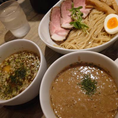 博多の夜に何食べる？第2弾！地元プレーヤーおすすめの料理やお店を紹介！【うみなかラジオ】 | ディスクゴルフナビ