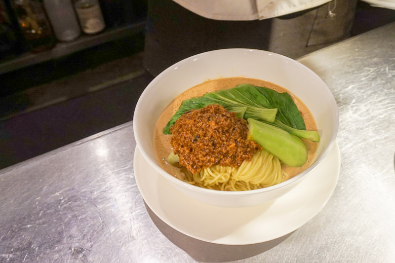 こんなにも中毒性の高いラーメンがあったとは…！新潟「龍馬軒」の本格四川担担麺と激辛汁なし麻婆麺がやみつきになってグルメ新規開拓ができない - ぐるなび  みんなのごはん