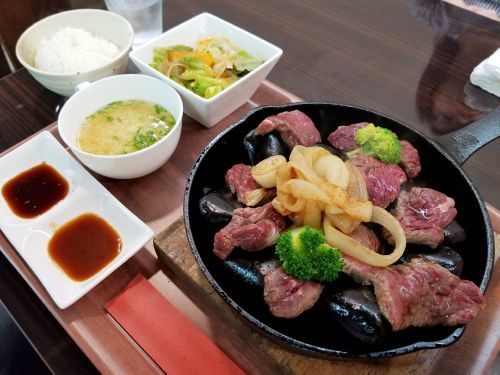 カジュアルダイニングBon（ボン）西条市の人気洋食屋さんのボリューミーなハンバーグランチ！ - ゆりママんブログ