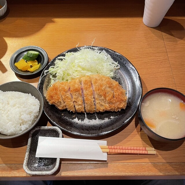 新丸子・鎮守の森～揚げたて！とんかつ＆かにクリームコロッケ・日替わり定食＠850円 | りょく☆のもぐもぐ日記Ⅱ