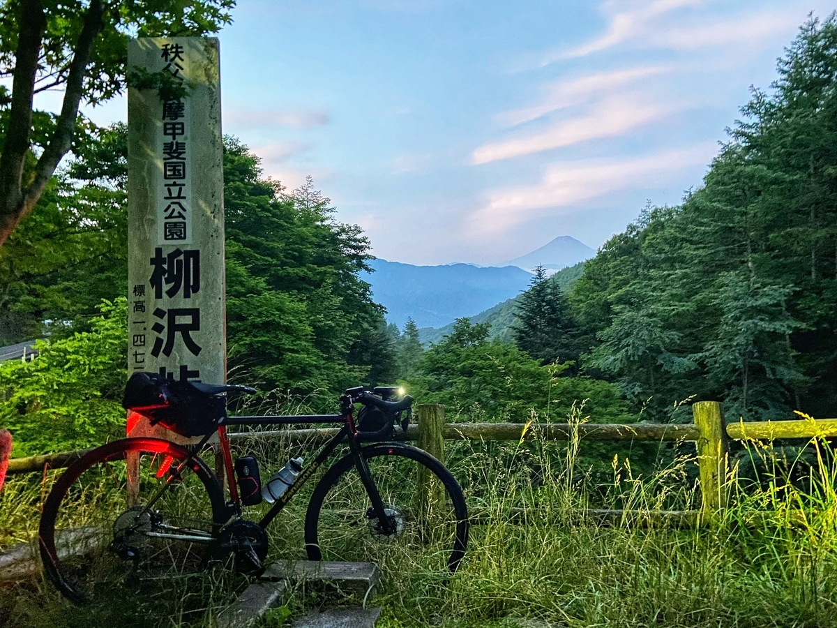 柳沢峠〜フルーツライン〜笹子峠〜大垂水峠ぶらり旅 - クロモリ迷走記