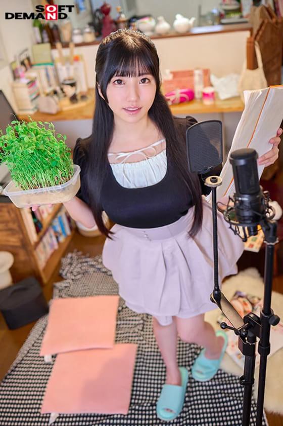 藤田茜は「夏和小」名義でエロゲの声優をしていた！実物もかわいいと話題に