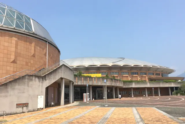 アクアドームくまもと（熊本市総合屋内プール）│公園図鑑