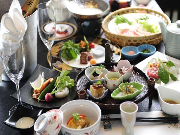 鎌先温泉 時音の宿 湯主