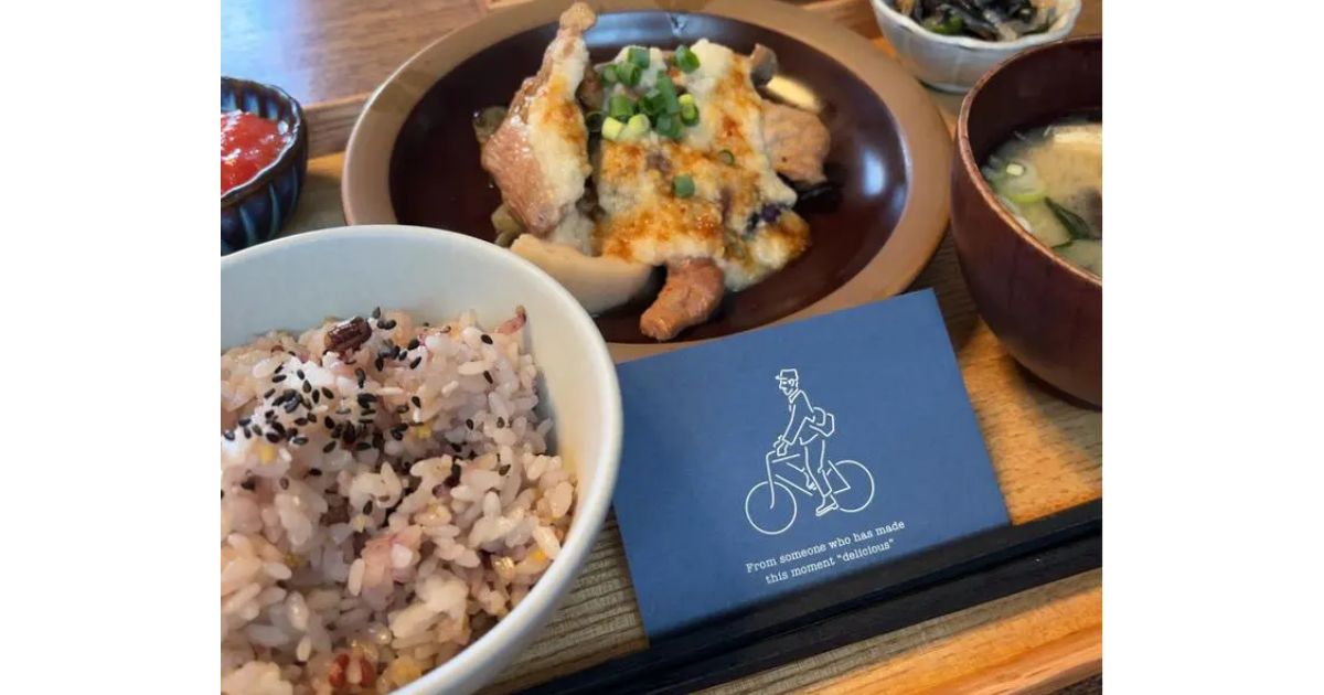 日本各地の生産者とつなげてくれる店、谷中『TAYORI』でアジフライ定食ランチ｜さんたつ by 散歩の達人