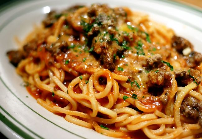 麻布十番】「Grill & Pasta es」でコスパ最強ディナー！3時間飲み放題付きコースで黒毛和牛グリルも |