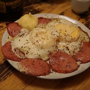 関内駅付近で24時以降も営業しているラーメン店7選！濃厚豚骨に鶏白湯、北海道味噌まで | favy[ファビー]