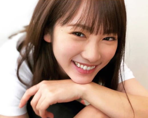 元AKB48メンバーで妊娠・スピード結婚をした〝川栄李奈〟が支持される理由は低身長なのに巨乳Eカップっていう最高なスペックを持っているから！？ |  君といちおしTIME。