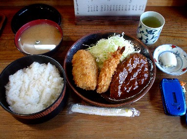 小山市【とんかつ大政】城東にある1,000円以下のロースかつ定食食べてきた☆