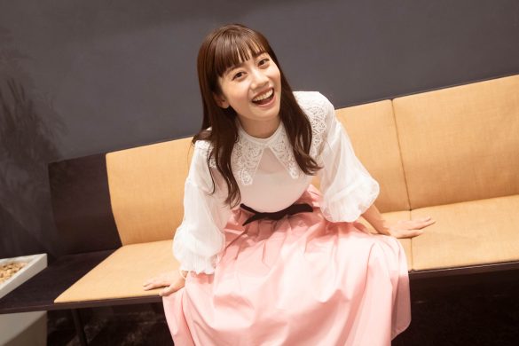 Amazon.co.jp: ピタピタシャツ短パン魅惑ボディの清楚系お姉さん あなたを癒すAI美女写真集 eBook :