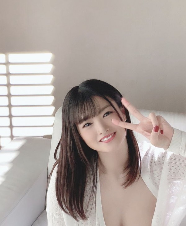 驚愕！朱莉(あかり)きょうこ ＡＶ女優 風俗体験＋小島菜穂(こじまなほ)Ｊカップ爆乳動画 投稿者：ベルフワインさん