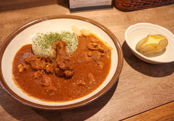 昔ながらの懐かしい味😋牛骨ラーメン店『縁』えにし | とりたべ –